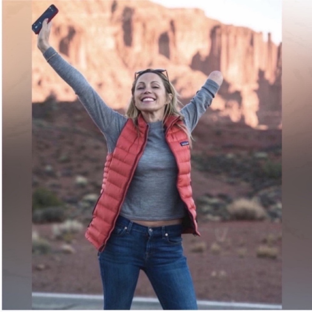 Patagonia Down Sweater Vest Medium Burgundy Red
800-fill-power Down Regular Fit